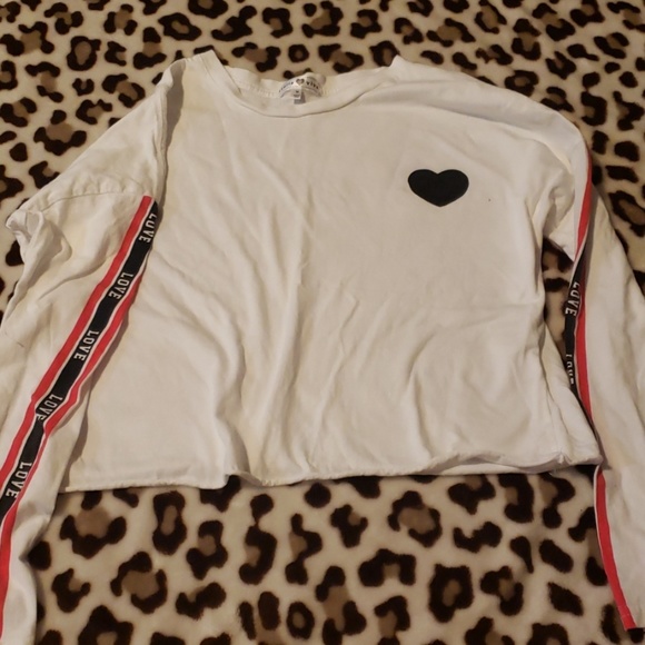 Crop top - Picture 1 of 1